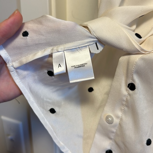 Anne Taylor button down tank embroidered polkadot - Picture 4 of 4